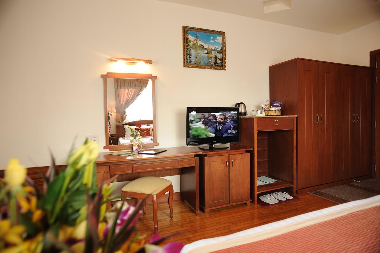 Thu Dau Mot Hoang Yen 2 Hotel מראה חיצוני תמונה